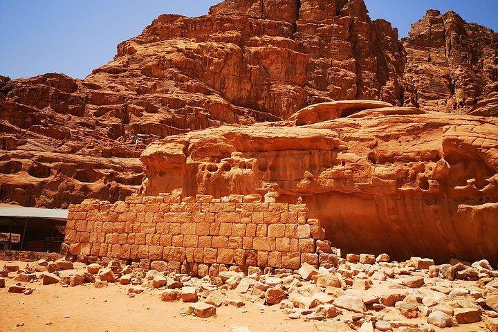 Wadi Rum Full Day Jeep Tour + Overnight in Bedouin Camp & Dinner
