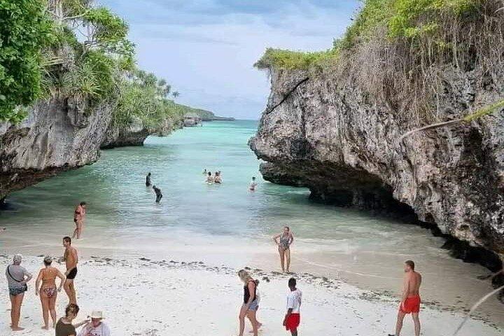 Explore Zanzibar's 6 Quintessential Southeastern Charm Full day