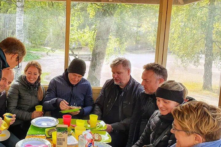 Explore happiest Helsinki: Bike/Ebike: BBQ, Sauna, Forest, &Parks