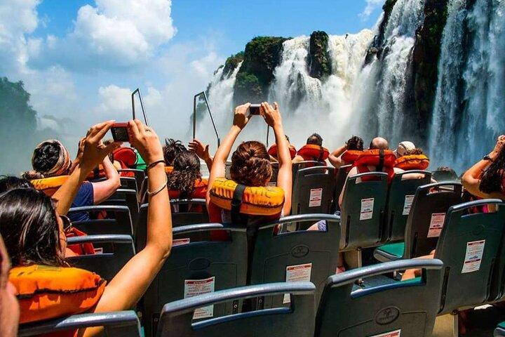 Full Day tour Argentinean Iguazú Falls with Jungle Adventure