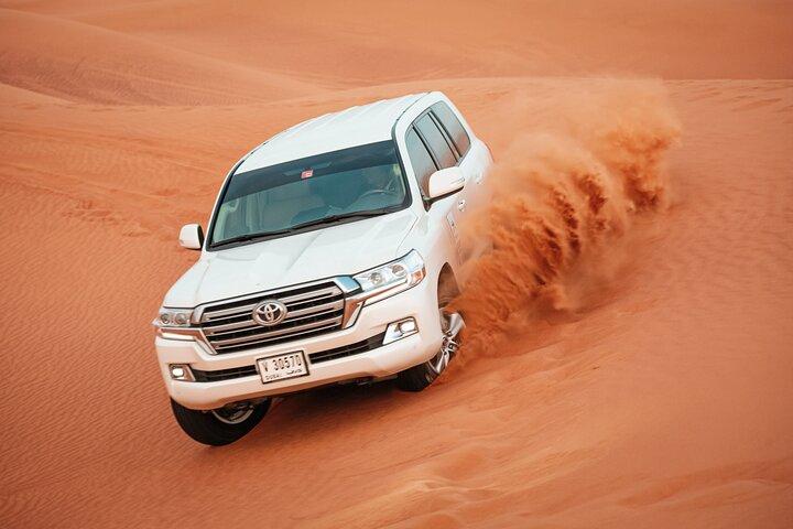 Desert Safari Dubai Enjoy The Adventure Of Evening In Red Sand