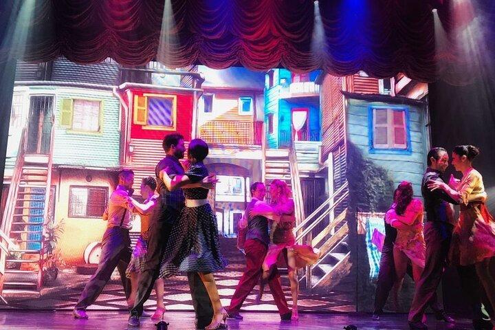 Experience in Madero Tango Dinner Show with Tango Class