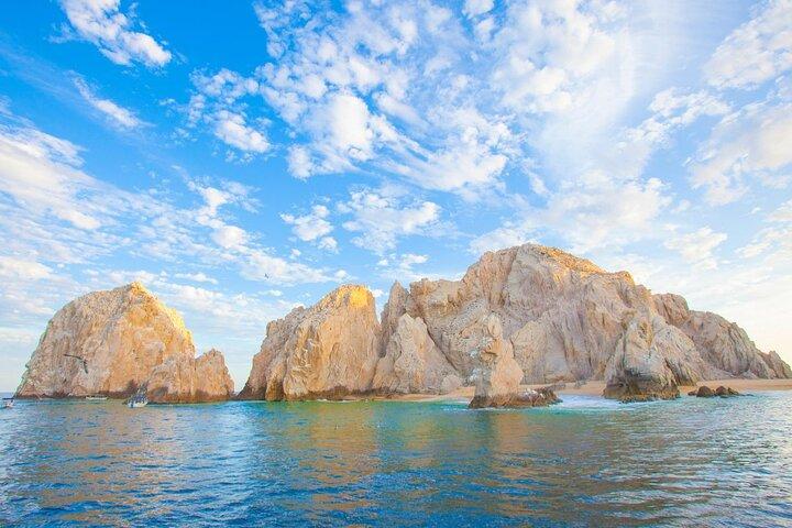 Luxury sailboat tour at sunset in Los Cabos