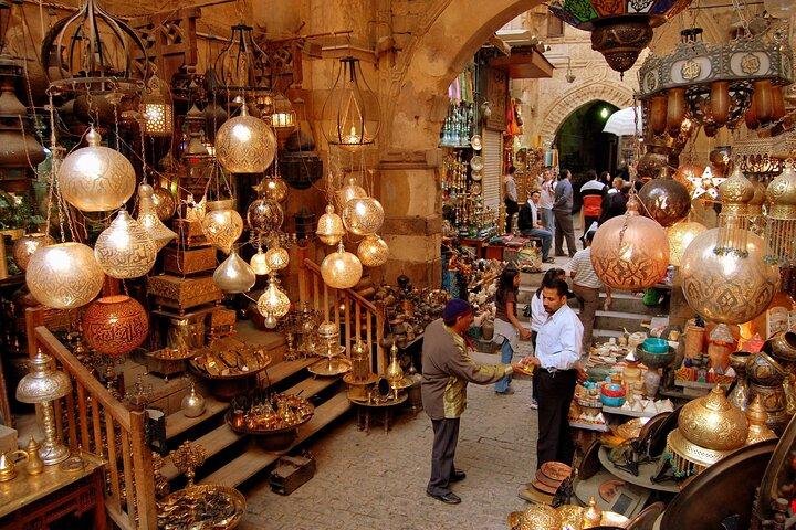 Cairo Khan el-Khalili Market Guided Visit with Koshary Dish