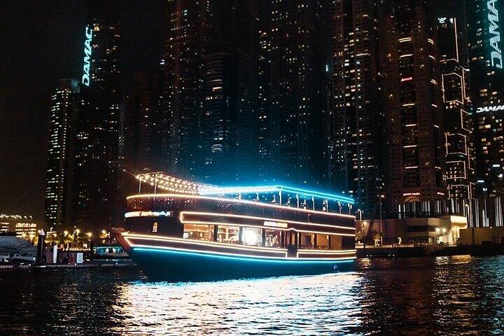 2 Hours Dhow Dinner Cruise with Helicopter Ride in Dubai