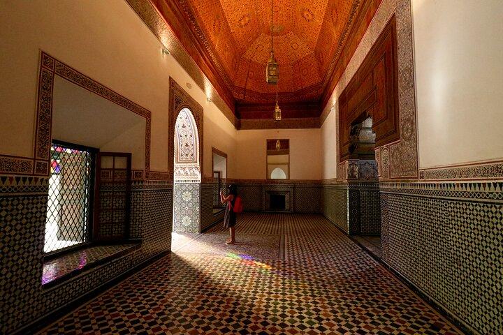 Private 4 hours walking tour of Marrakech with guide