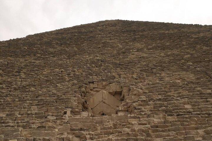 Private Tour in Giza Pyramids and Egyptian Museum