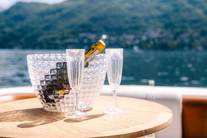 4H Private Cruise Bellagio Varenna Tender Yacht Invictus 6 Pax