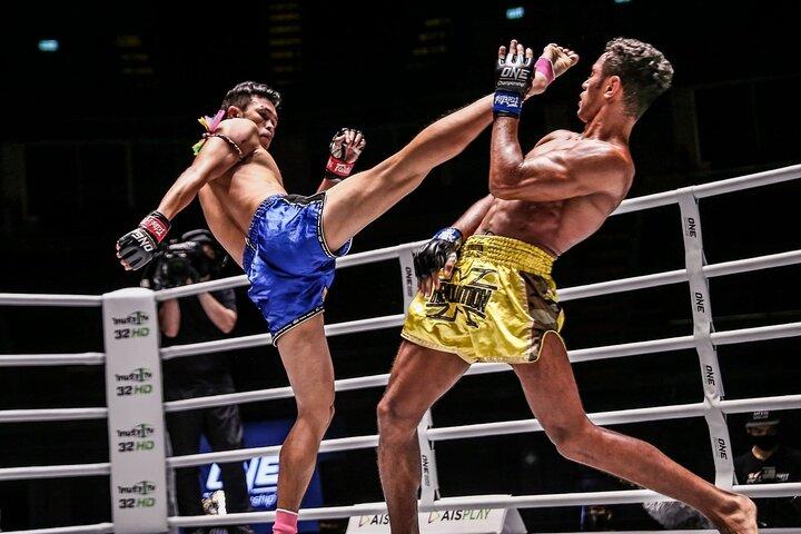 Muay Thai Boxing at Patong Stadium with Hotel Transfer