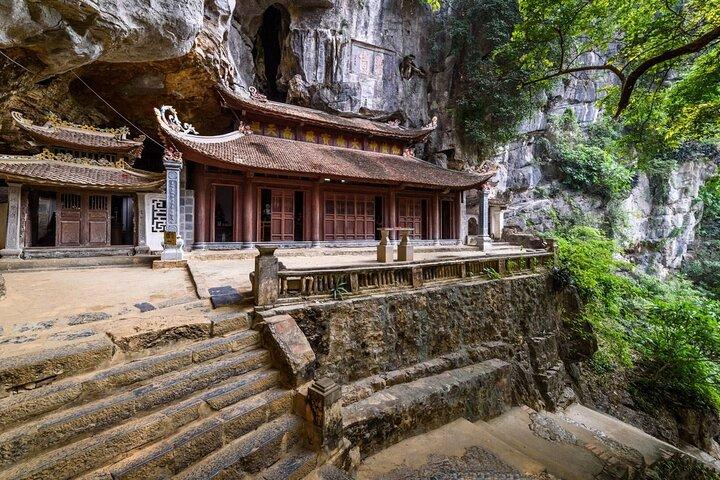 Luxury Private Tour: Hoa Lu, Tam Coc, Bich Dong, Scenic Cycling