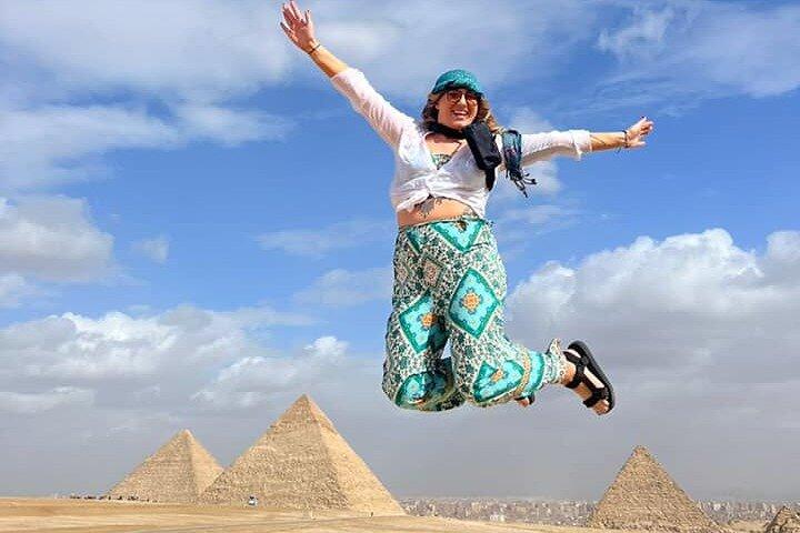 Cairo 8 Hour Private Tour of Pyramids & Grand Egyptian Museum