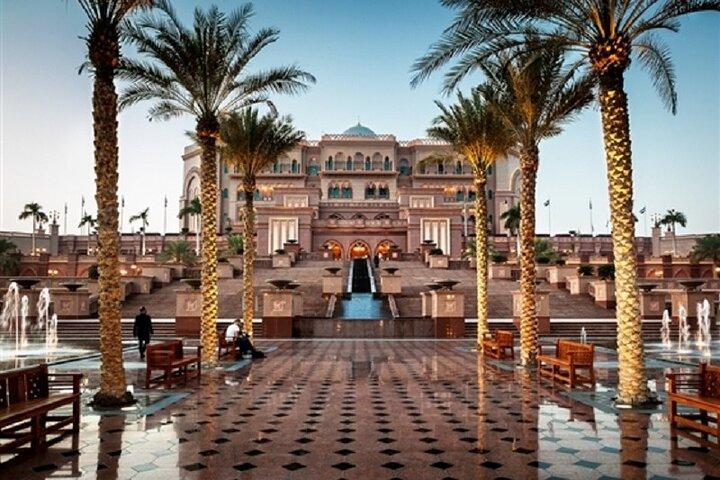 Exclusive Abu Dhabi tour, without Ferrari World