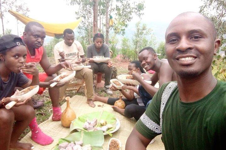 Rwanda Local Community Tour(Coffee, Cultural Village, Local food)