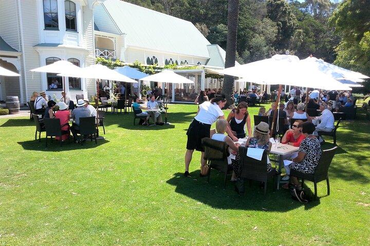 Napier Gourmet Winery Luncheon + tastings at 3 Great Wineries