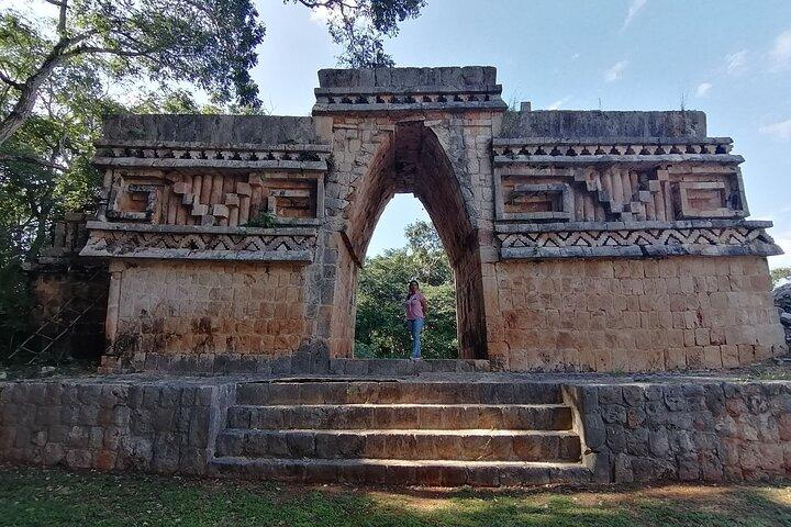 Puuc Route Mayan Archaeological Ruins: Uxmal, Kabah, Sayil and Labnah
