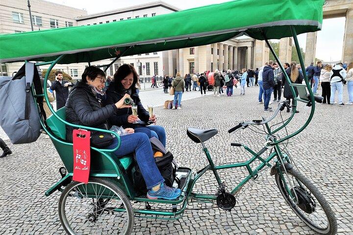 Up to 6 person Berlin Rickshaw & Taylor Made (each 2 Pers. max)