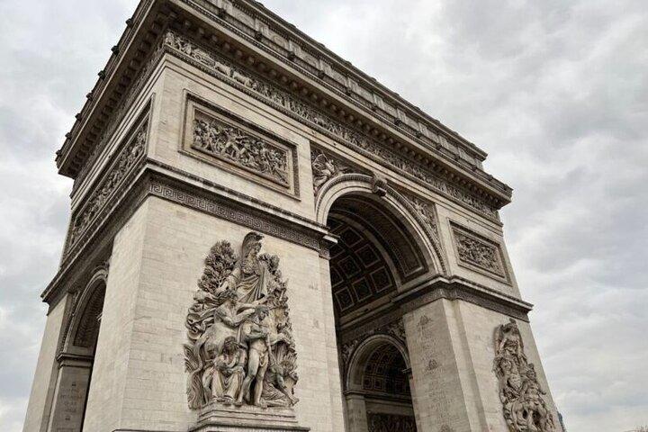 Private Highlights of Paris Tuk-Tuk Experience