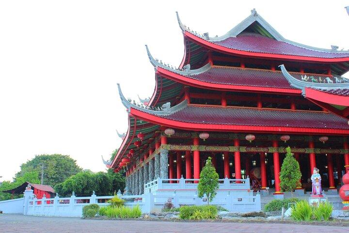 Semarang : Private Custom Tour with a Local Guide