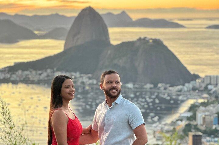 Sunrise tour at Mirante Dona Marta and Cristo Redentor