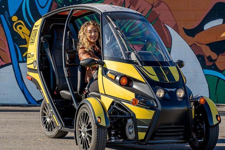 Private 1-Hour Downtown Las Vegas Highlights by Talking GoCar