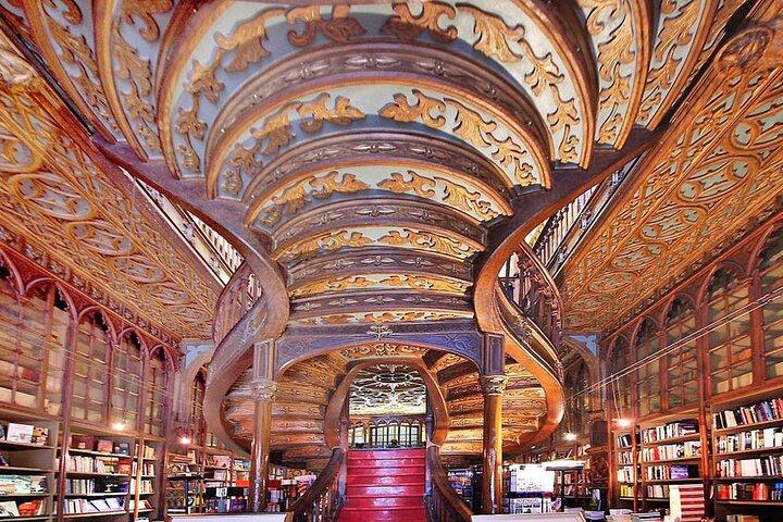 Porto Private Day Trip from Lisbon by Mercedes