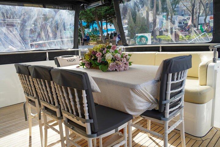 2 Hours Luxury Private Yacht Cruise on the Bosphorus