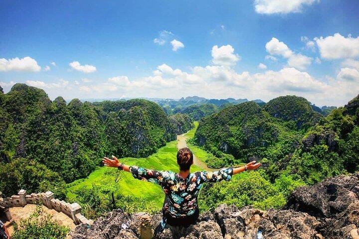Combo Halong & Ninh Binh Luxury Small Group Day Tour