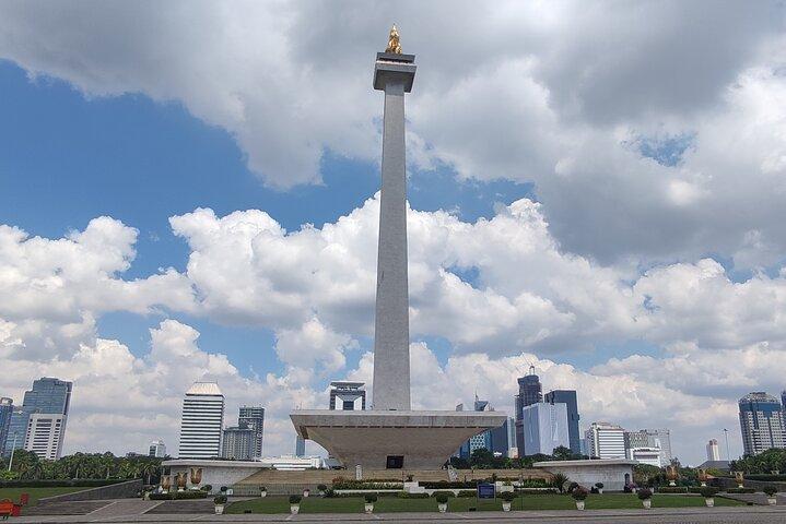 Look at Jakarta Local Experience Tour With Boating