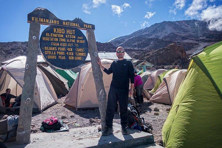 6 Days MARANGU ROUTE (Kilimanjaro Trekk)