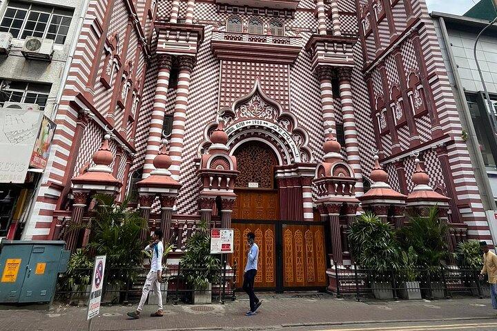 Colombo City Tour With Historical Places ( All Inclusive )