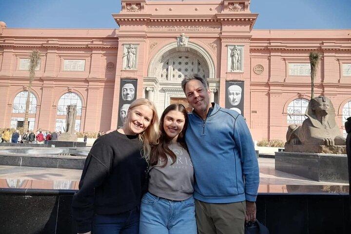 8 Hours Private Giza Pyramids,Sphinx ,Egyptian Museum&Market Tour