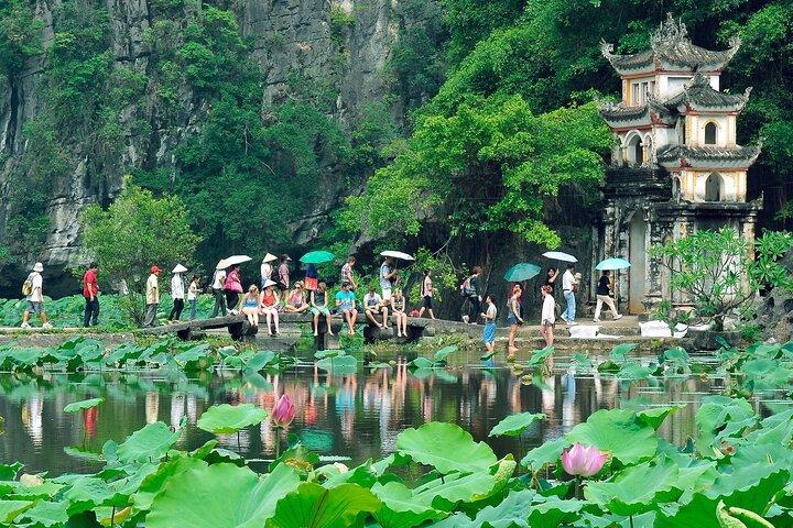 Hang Mua - Hoa Lu - Tam Coc Small Group Tour 8 People a Group