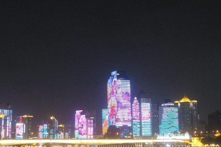 Guangzhou Pearl River Night Cruise and Canton Tower Private Tour