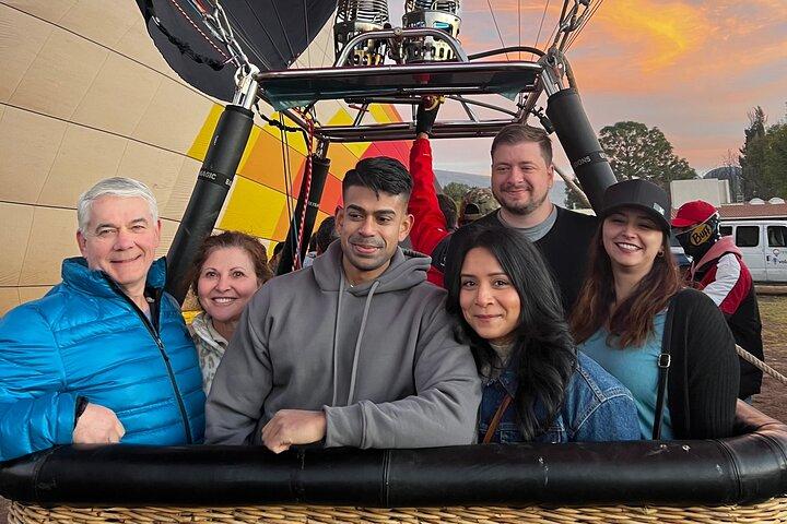 Hot air balloon adventure over Teotihuacan