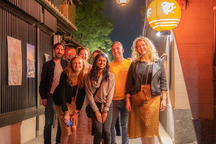Kyoto: Kawaramachi Local Bar & Izakaya Crawl Tour