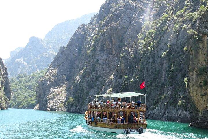 Green Canyon Boat with Lunch & Transfer from Side