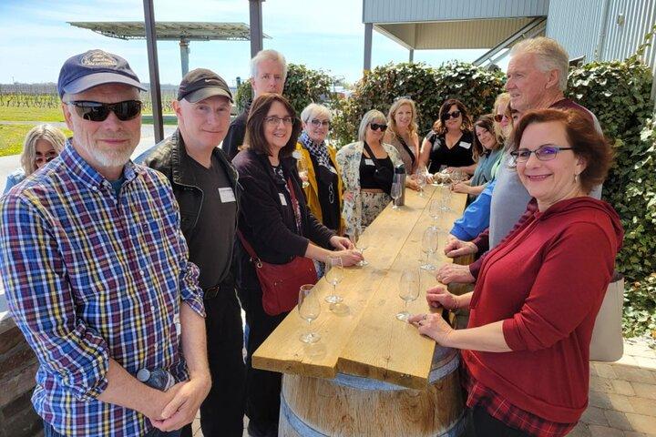 Niagara-on-the-Lake Small Group Wine Tasting Tour