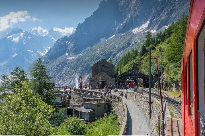 Geneva Day Trip to Mont Blanc glacier and 3860m Top