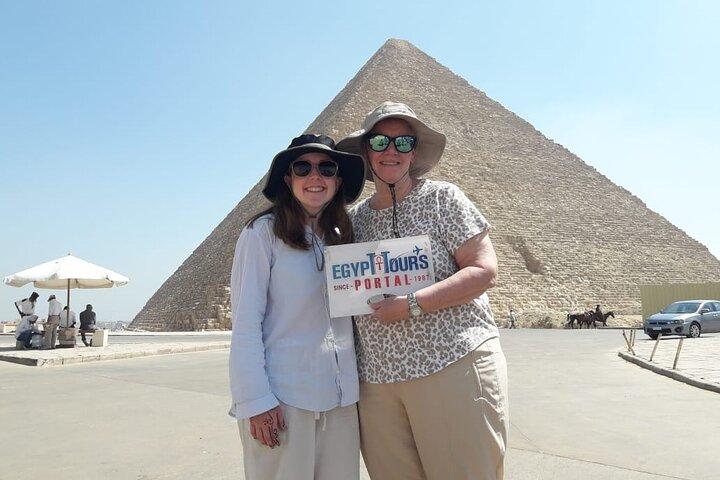 Full Day to Giza Pyramids, Sphinx, Saqqara & Dahshur.