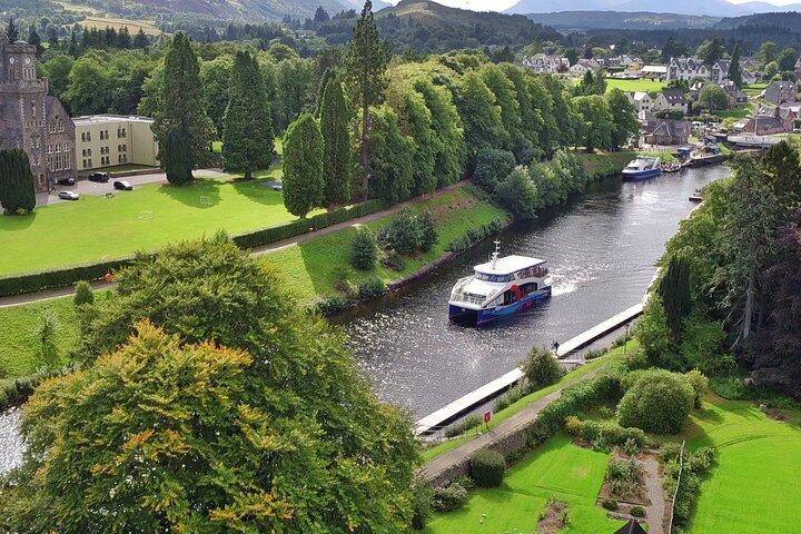 Edinburgh: Loch Ness, Glencoe and The Highlands