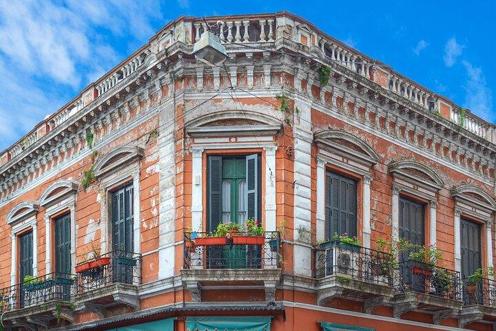 2 hrs. Walking Tour in San Telmo & Market