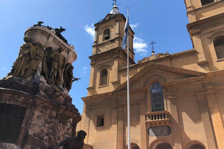 2 hrs. Walking Tour in San Telmo & Market