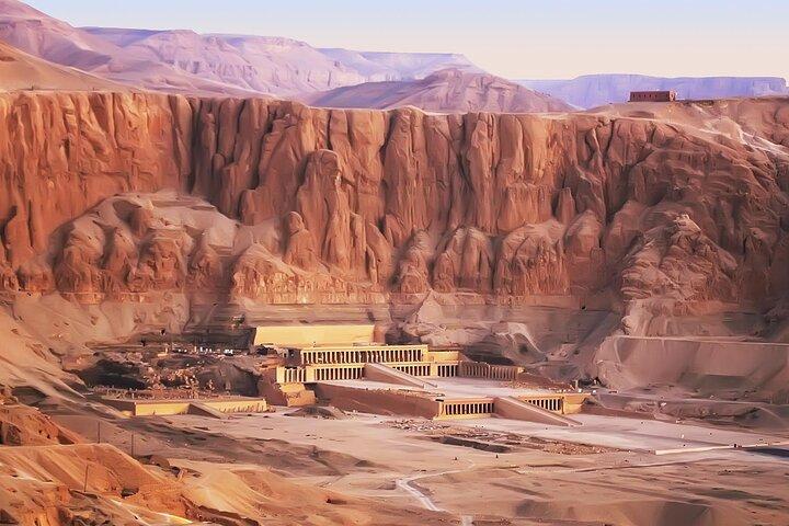 4 Nights Cruise- Luxor to Aswan, Hot air balloon & Abu Simble