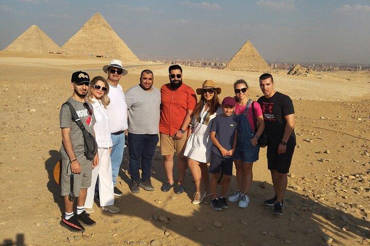 Private Cairo Airport to Cairo & Giza hotels, hostels & inns