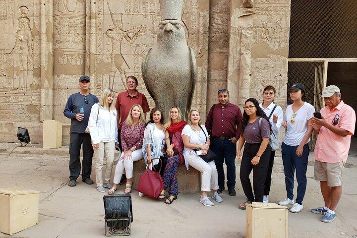 Private Cairo Airport to Cairo & Giza hotels, hostels & inns