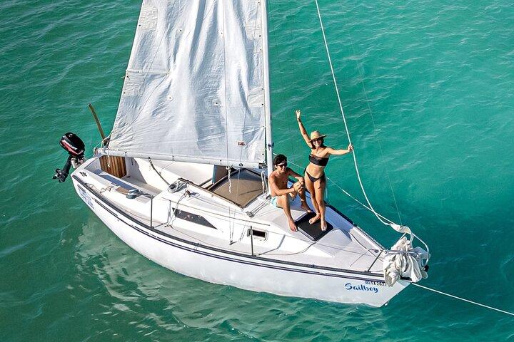 Sailboat tour across the seven colors lagoon in Bacalar