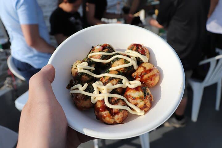 Takoyaki Cooking Experience in Osaka Bay by Cruise