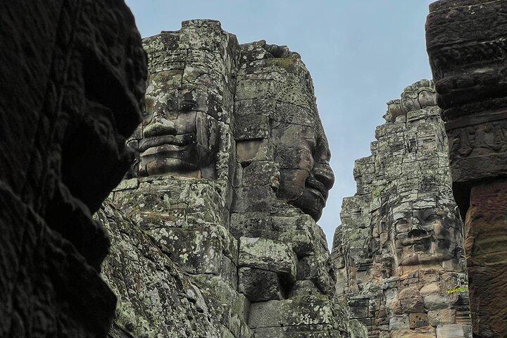 Angkor Wat Small Group Tour and Sunset with Lunch Included
