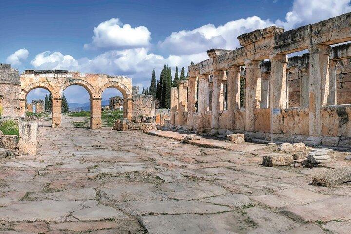 Pamukkale Full-Day Tour from Antalya with Lunch