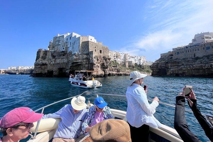 Boat Tour To The Splendid Polignano a Mare Coast